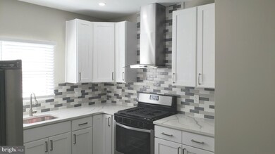 534 Bridgeboro St, Riverside, NJ 08075 - photo 6