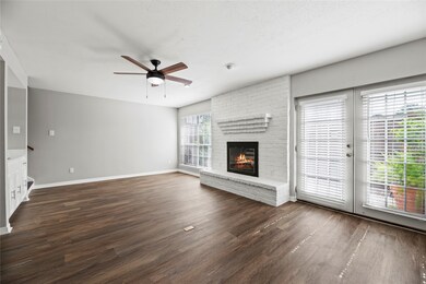 10184 Longmont Dr unit 43/7, Houston, TX 77042 - photo 7