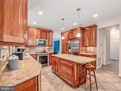 13115 Willow Edge Ct, Clifton, VA 20124 - photo 5