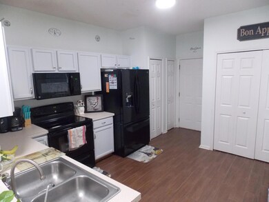 7844 Playpen Ct, Jacksonville, FL 32210 - photo 2