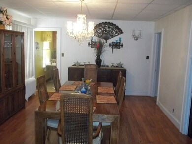 721 Bluff St, Waukegan, IL 60085 - photo 6