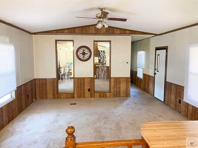 146 Garrett Dr, Texarkana, TX 75501 - photo 2