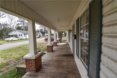 709 3rd Way NE, Fayette, AL 35555 - photo 3