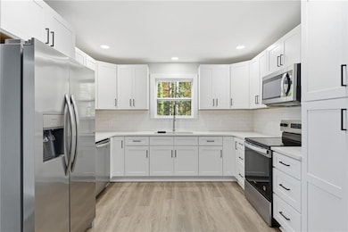 6219 Holly Ann St SE, Acworth, GA 30102 - photo 3