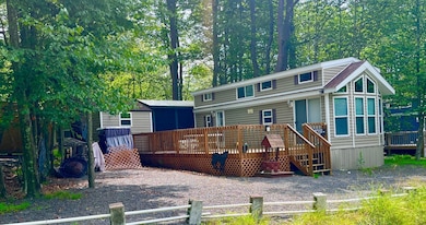 159 Qual Trail unit WL2-159, Gouldsboro, PA 18424 - photo 3