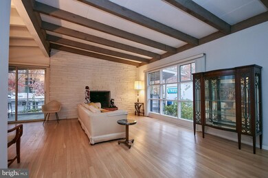 3404 Barger Dr, Falls Church, VA 22044 - photo 4