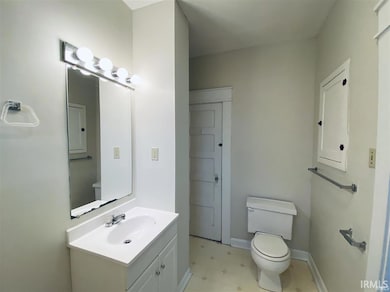 214 E 11th St, Bloomington, IN 47408 - photo 7