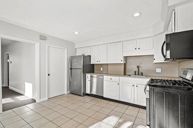 643 Main St unit 643, Woburn, MA 01801 - photo 6