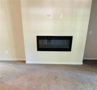 Wall mounted fireplace