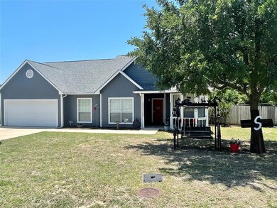 313 W Collom St, Decatur, TX 76234 - photo 3