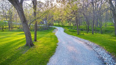Private and Peaceful Drive