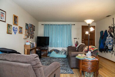 612 SW Sunwood Way, Grants Pass, OR 97526 - photo 3