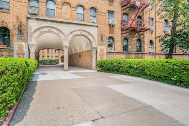 The Buckingham unit 4 R, Kew Gardens, NY 11415 - photo 7