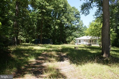 10441 Woodward Dr, Spotsylvania, VA 22553 - photo 2