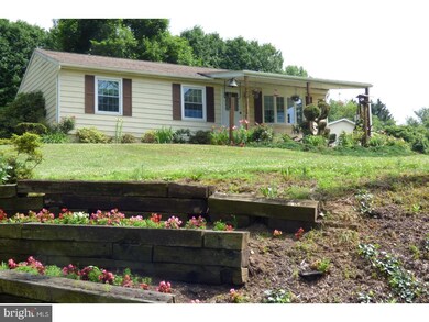 5206 Schultz Bridge Rd, Zionsville, PA 18092 - photo 2