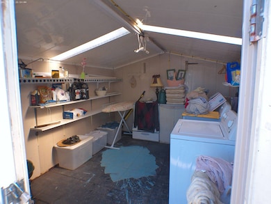 110 Phyllis Dr, Sebastian, FL 32958 - photo 4