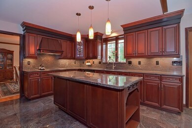 514 Gilbert St, Mansfield, MA 02048 - photo 5