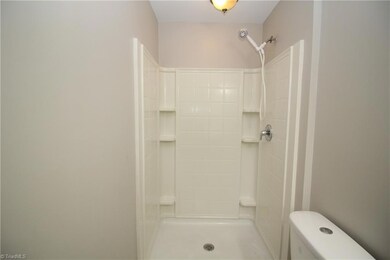 1415 W Meadowview Rd, Greensboro, NC 27403 - photo 4