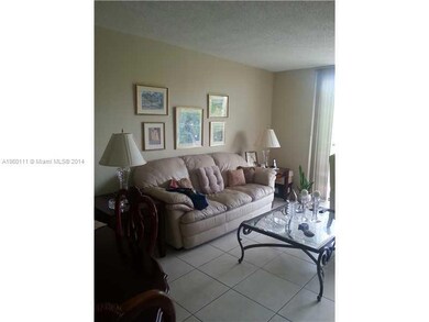 9360 Fontainebleau Blvd unit 408, Miami, FL 33172 - photo 4