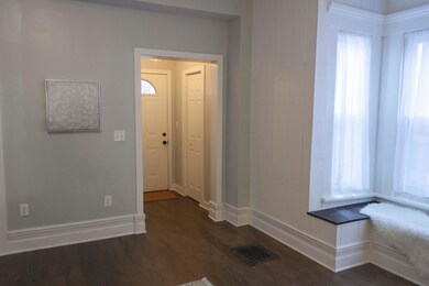 Entry/Foyer
