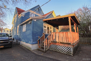 511 S Academy St, Medina, NY 14103 - photo 2