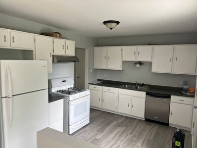 17119 Magnolia Dr, Hazel Crest, IL 60429 - photo 3