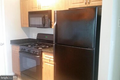 12900 Centre Park Cir unit 307, Herndon, VA 20171 - photo 2