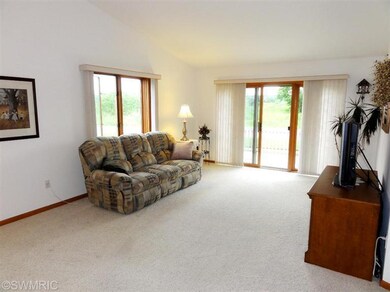 8205 Winding Dr SW, Byron Center, MI 49315 - photo 7