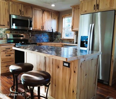 7.Kitchen Island 2