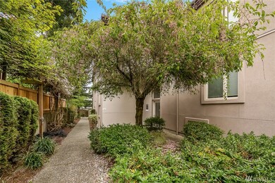 8503 Bowdoin Way unit 202, Edmonds, WA 98026 - photo 4