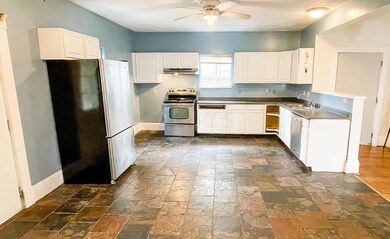 Kitchen Pre Renovation