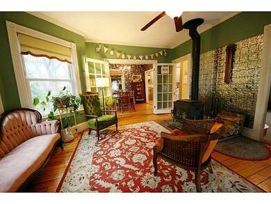 91 Alger Ave, Providence, RI 02907 - photo 5