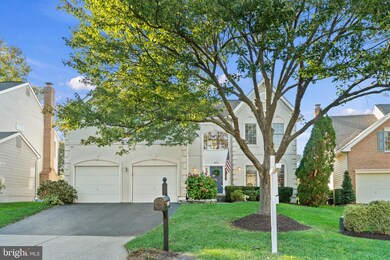 10816 Crippen Vale Ct, Reston, VA 20194 - photo 2