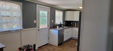 Access to Back Yard