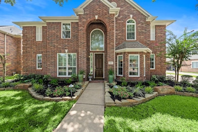 8822 Apple Mill Dr, Houston, TX 77095 - photo 2