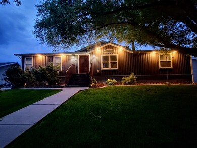 114 N 850 W, Parowan, UT 84761 - photo 2