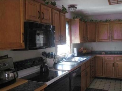 25 Scenic Rd, Westfield, MA 01085 - photo 4