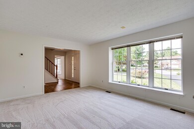 8310 Gentle Brook Ct, Laurel, MD 20723 - photo 7