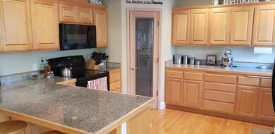 580 S Vannoy Creek Rd, Grants Pass, OR 97526 - photo 5