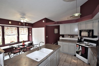Kitchen (3)
