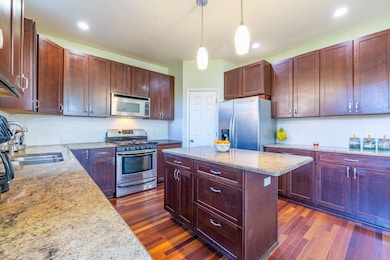 404 Stryker St, South Lyon, MI 48178 - photo 2