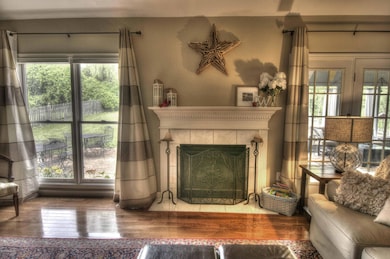 4514 Saratoga Hill Rd Louisville, KY 402