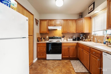 835 Stewart Ave, Lewiston, ID 83501 - photo 7