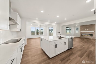 723 S Davis St unit 103, Buckley, WA 98321 - photo 5