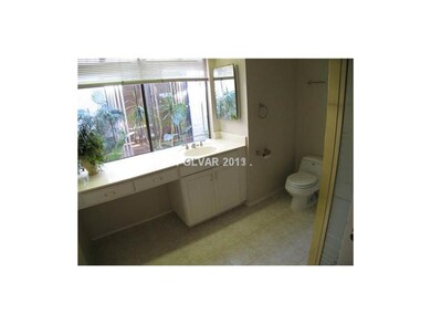 Master Bath/Spa.