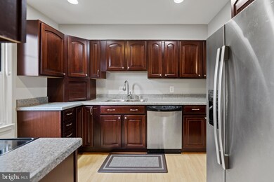 1961 Mayflower Dr, Woodbridge, VA 22192 - photo 5