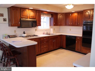 2 Walnut Rd, Newtown Square, PA 19073 - photo 6