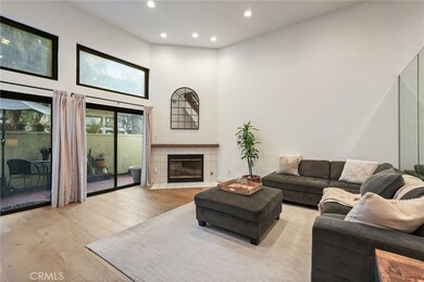 6930 De Celis Place unit 16, Van Nuys, CA 91406 - photo 3