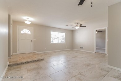 P7652391-02-Living Area-1147939