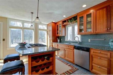 246 Prentice St, Holliston, MA 01746 - photo 4